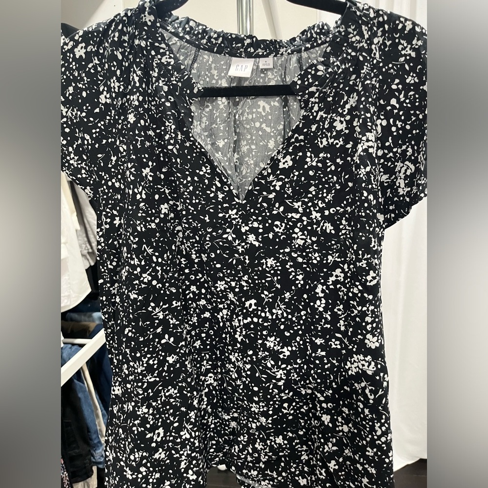 GAP blouse